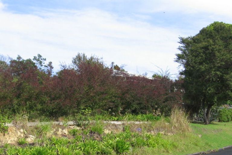 Photo of property in 15 Spargo Road, Massey, Auckland, 0614