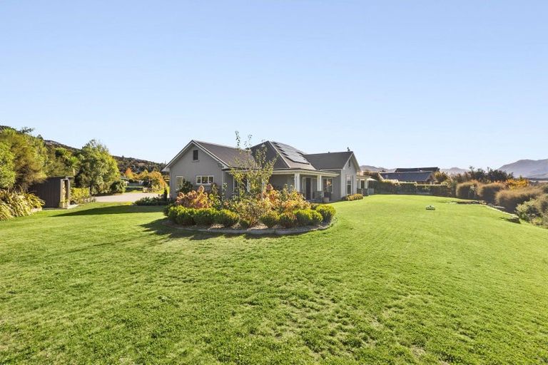 Photo of property in 31 Matheson Crescent, Albert Town, Wanaka, 9305