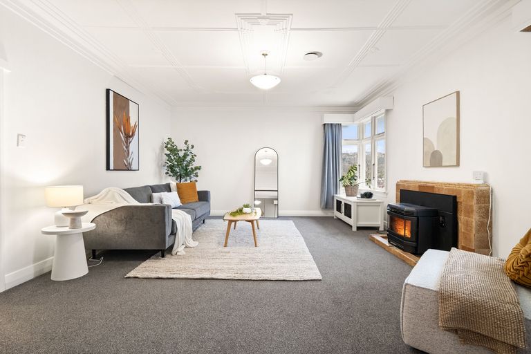 Photo of property in 36 Easther Crescent, Kew, Dunedin, 9012