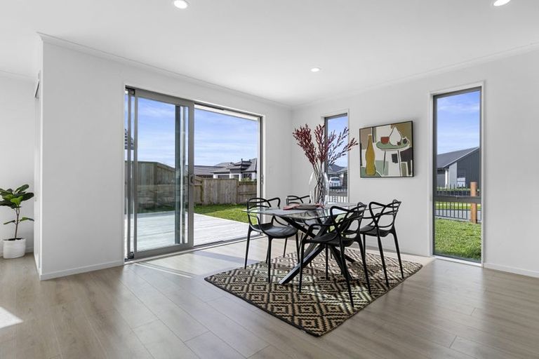 Photo of property in 2 Sydney Place, Flagstaff, Hamilton, 3210