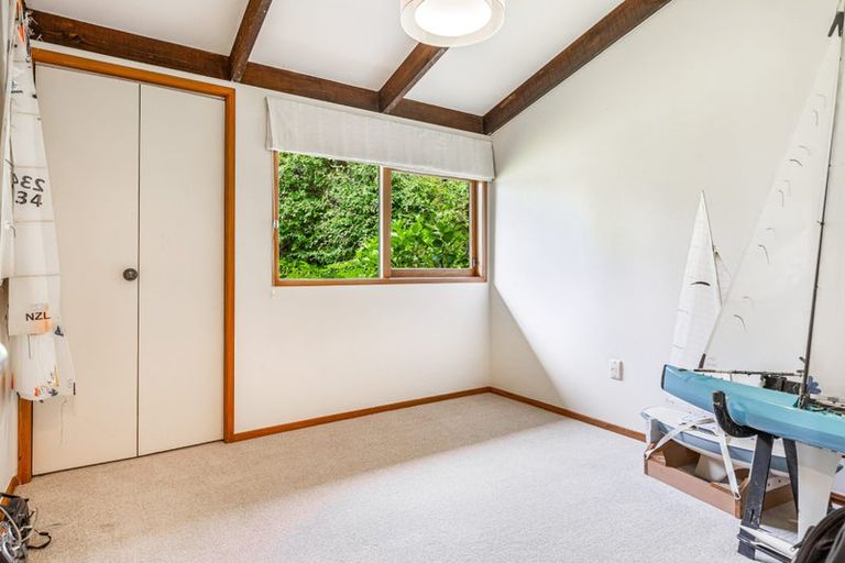 Photo of property in 32 Brigantine Drive, Beach Haven, Auckland, 0626