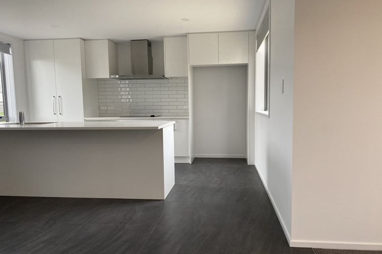 Photo of property in 28a Koromiko Street, New Lynn, Auckland, 0600