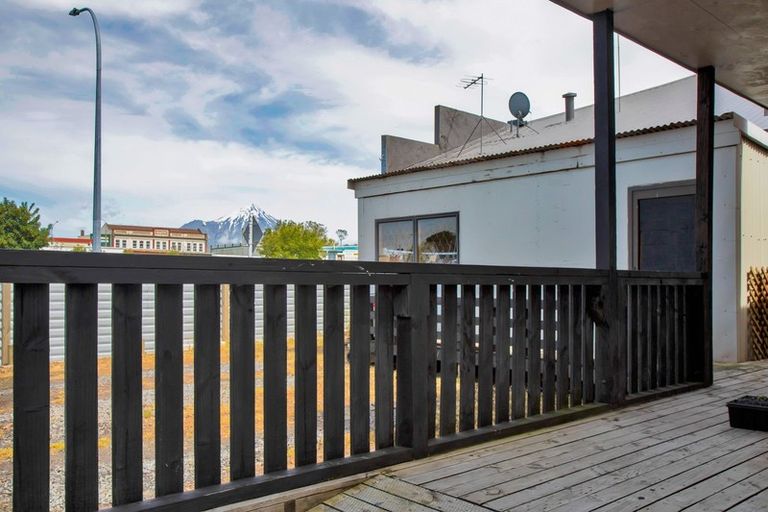 Photo of property in 142 Juliet Street, Stratford, 4332