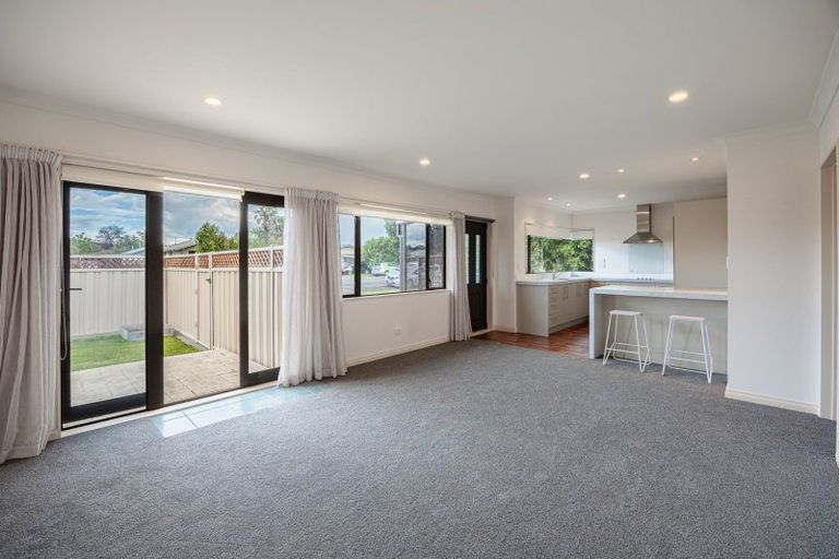 Photo of property in 142a Gloucester Street, Taradale, Napier, 4112