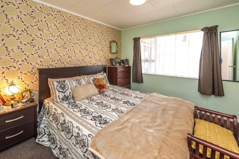 Photo of property in 32 Okiwa Terrace, Waiinu Beach, Whanganui, 4588