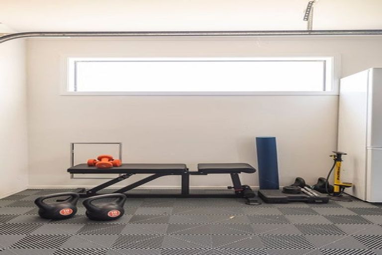 Photo of property in 39b Braithwaite Street, Karori, Wellington, 6012