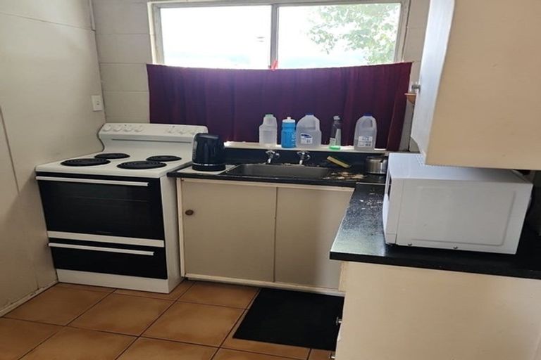 Photo of property in 7/9 Totara Street, Trentham, Upper Hutt, 5018