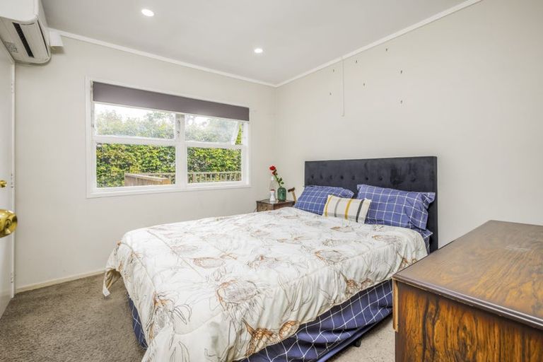 Photo of property in 1/55 Ennis Avenue, Pakuranga Heights, Auckland, 2010