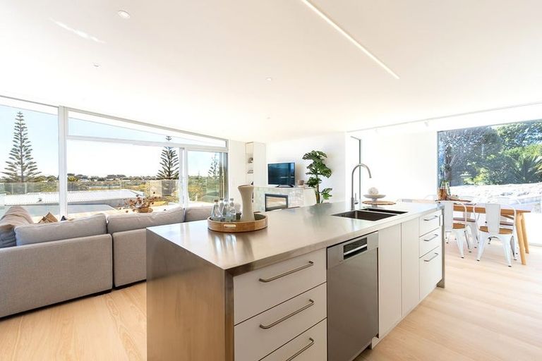 Photo of property in 10 Journeys End, Tapora, 0977