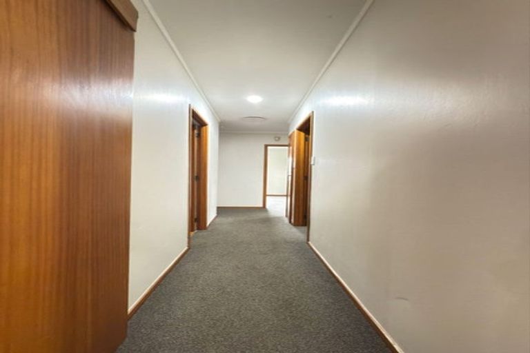 Photo of property in 418a West Coast Road, Glen Eden, Auckland, 0602