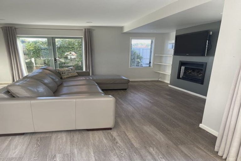 Photo of property in 1/218 Springfield Road, St Albans, Christchurch, 8014