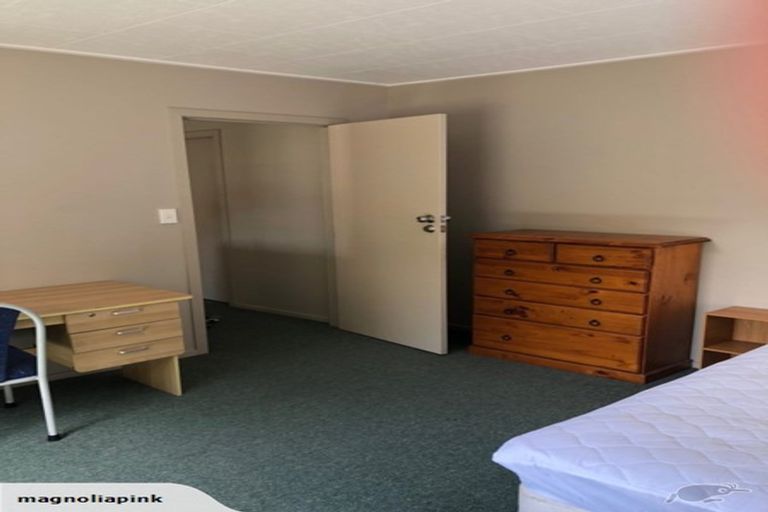 Photo of property in 2/11 Maitland Street, Dunedin Central, Dunedin, 9016