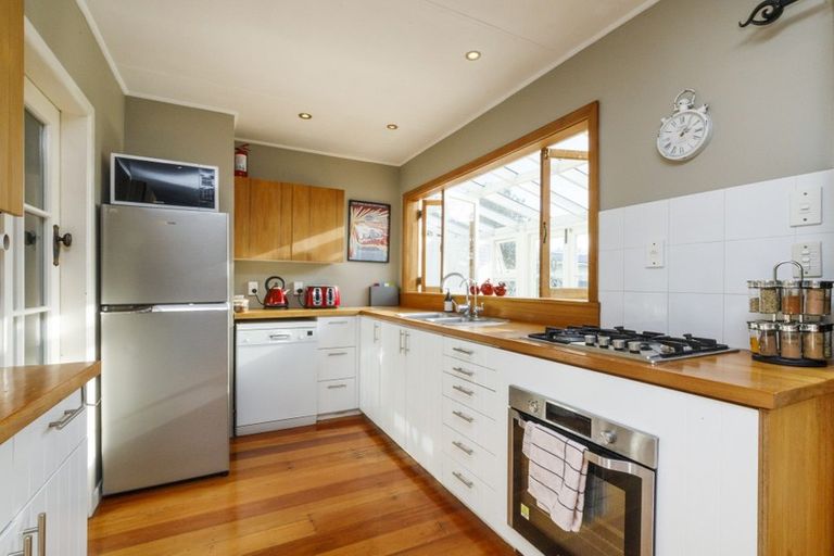 Photo of property in 31 Beresford Street, Takaro, Palmerston North, 4410
