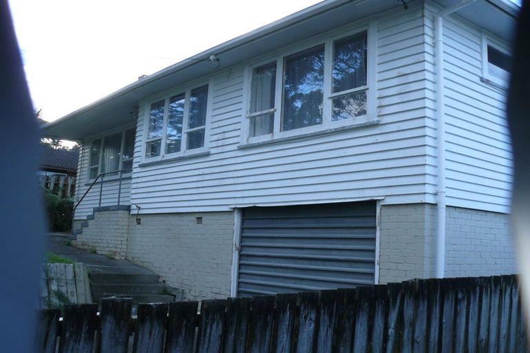 Photo of property in 1/128 Triangle Road, Massey, Auckland, 0614