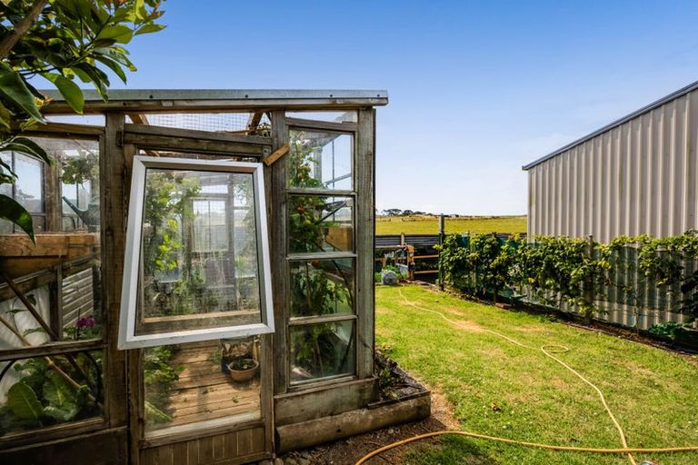 Photo of property in 7 Ponderosa Place, Opunake, 4616