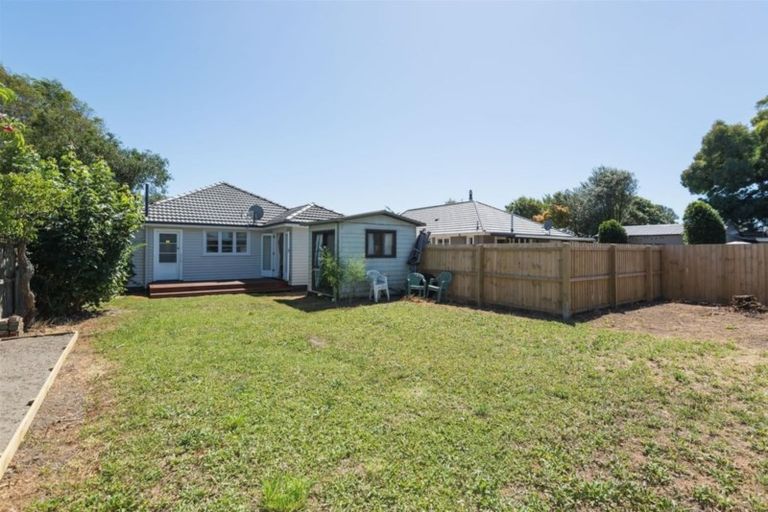 Photo of property in 240 Weston Road, Mairehau, Christchurch, 8052