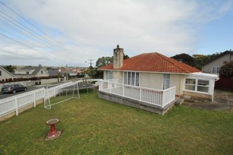 Photo of property in 27 Claude Road, Hillpark, Auckland, 2102