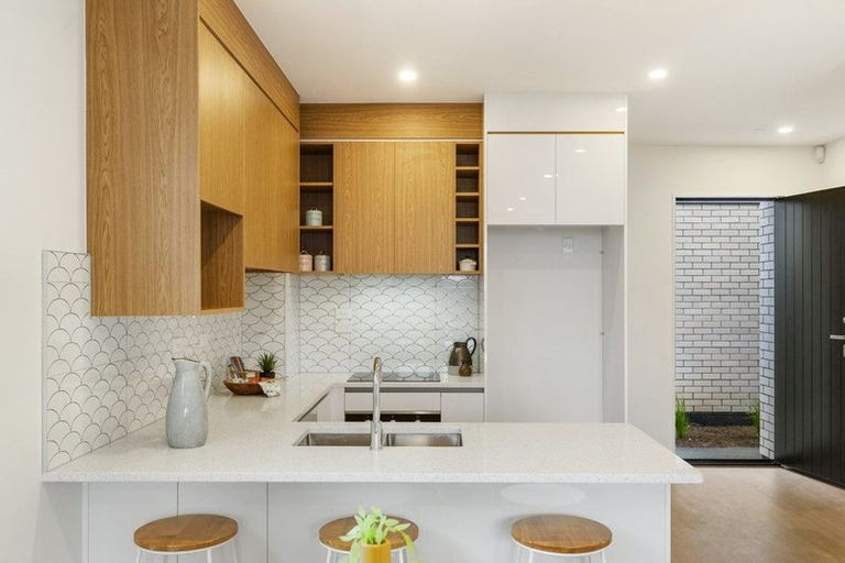 Photo of property in 3/9 Blanes Road, Weymouth, Auckland, 2103