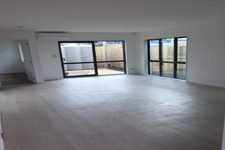 Photo of property in 2c Laurie Avenue, Papakura, 2110