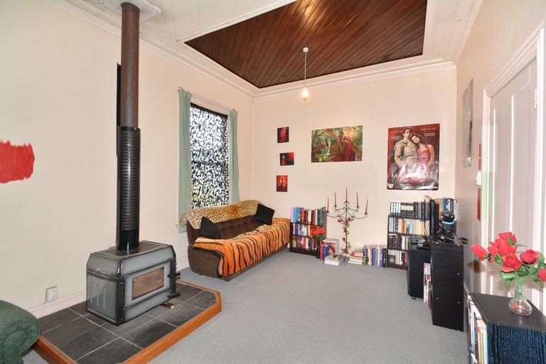 Photo of property in 136 Taieri Road, Kaikorai, Dunedin, 9010