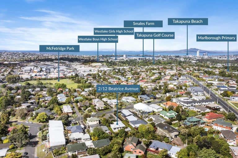 Photo of property in 2/12 Beatrice Avenue, Hillcrest, Auckland, 0627