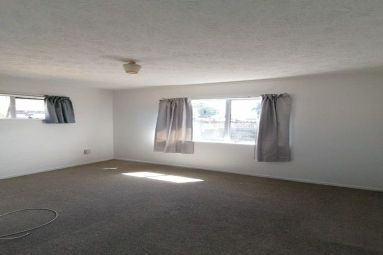 Photo of property in 9 Greenstone Place, Clover Park, Auckland, 2019