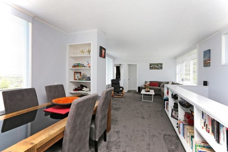 Photo of property in 3 Oliver Road, Hospital Hill, Napier, 4110