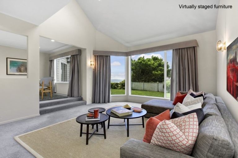 Photo of property in 32 Ashton Fitchett Drive, Brooklyn, Wellington, 6021