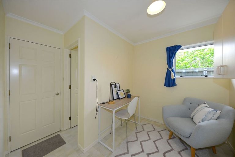 Photo of property in 3 Hatfield Place, Avonhead, Christchurch, 8042