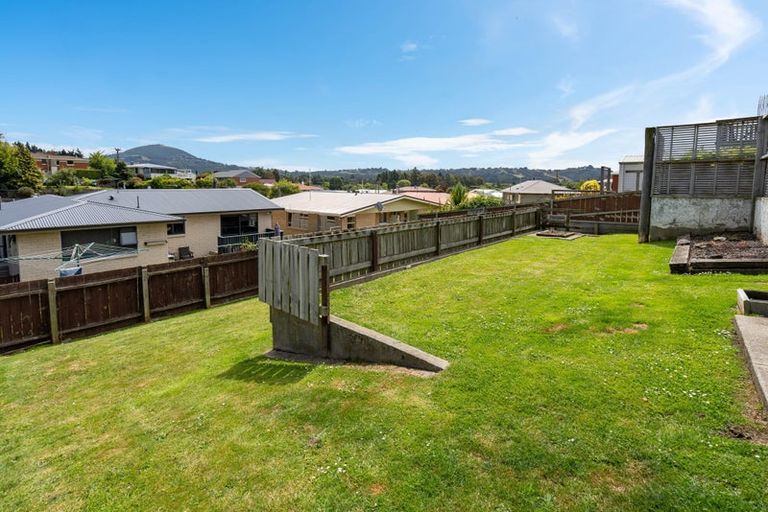 Photo of property in 50 Elwyn Crescent, Green Island, Dunedin, 9018