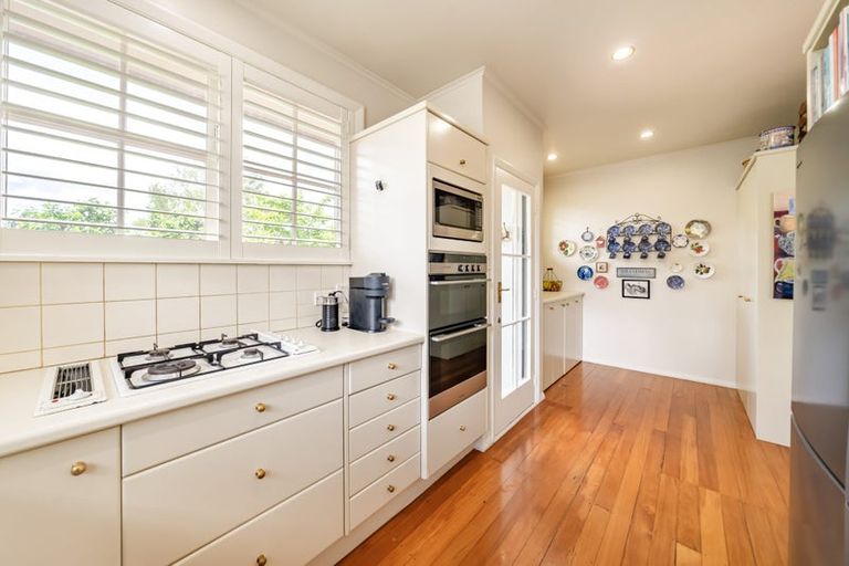 Photo of property in 423 Fergusson Drive, Heretaunga, Upper Hutt, 5018