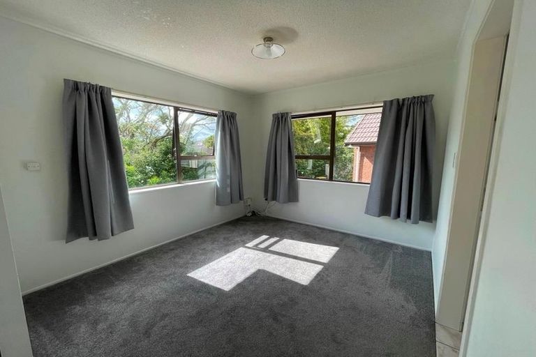 Photo of property in 1/17 Weetman Drive, Browns Bay, Auckland, 0630