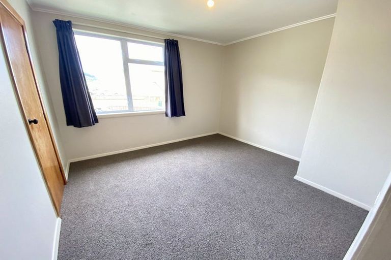 Photo of property in 56 Coates Street, Tawa, Wellington, 5028