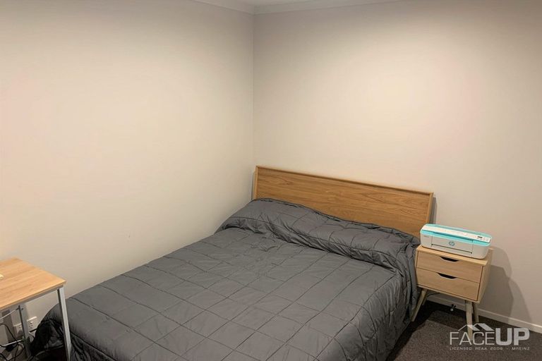 Photo of property in 6 Uku Lane, Hobsonville, Auckland, 0616