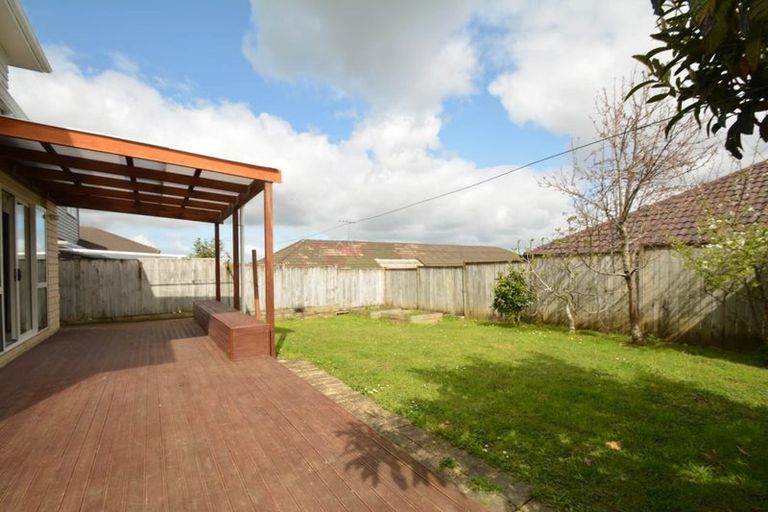 Photo of property in 130 Jeffs Road, Flat Bush, Auckland, 2016