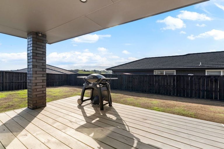 Photo of property in 138 Hitchen Road, Pokeno, 2402