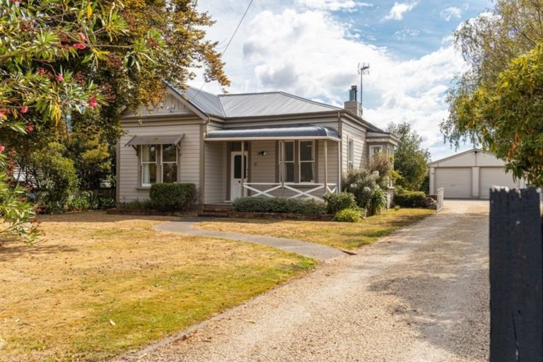 Photo of property in 12 Kent Street, Carterton, 5713