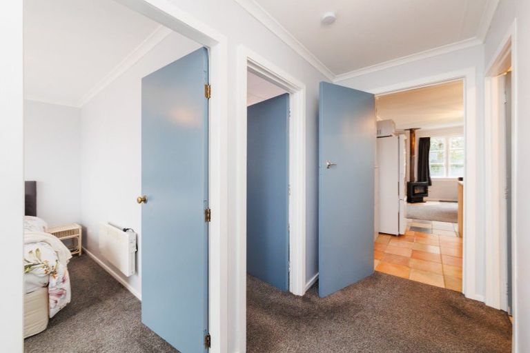 Photo of property in 17 Matai Street, Marton, 4710