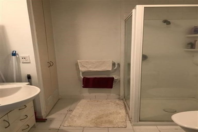 Photo of property in Terrace Heights Apartments, 8c/163 The Terrace, Wellington Central, Wellington, 6011