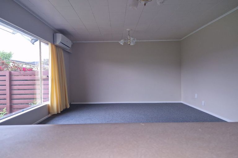 Photo of property in 11a Waddington Drive, Naenae, Lower Hutt, 5011
