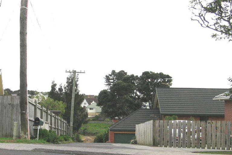 Photo of property in 92c Colwill Road, Massey, Auckland, 0614