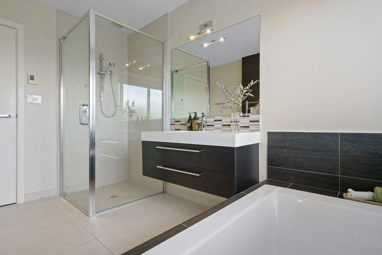 Photo of property in 10 Pengover Avenue, Leamington, Cambridge, 3432