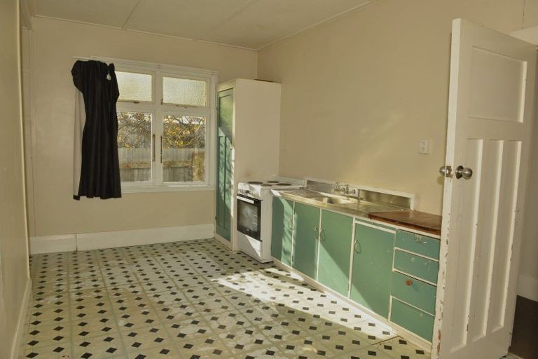 Photo of property in 15 Hall Street, Foxton, 4814