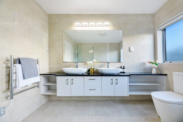 Photo of property in 90 Babich Road North, Ranui, Auckland, 0612