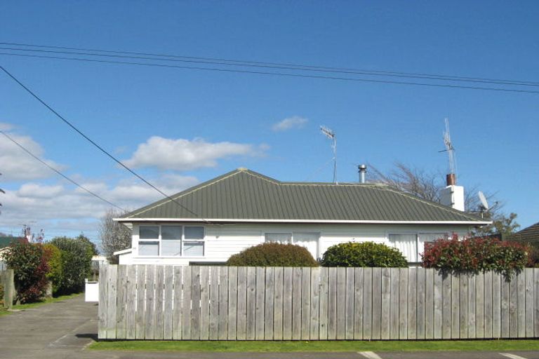 Photo of property in 24 Saint Annes Street, Levin, 5510