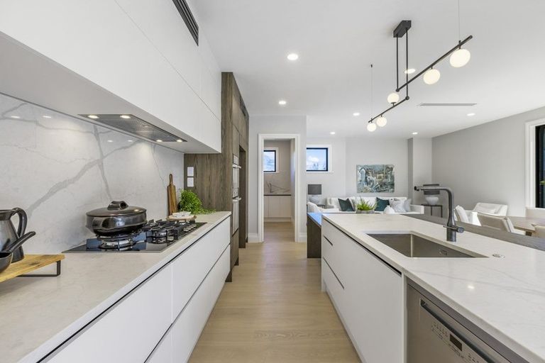 Photo of property in 65 Rathmullen Place, Pinehill, Auckland, 0632