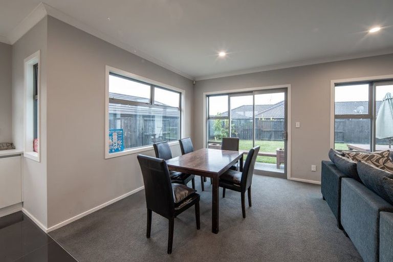 Photo of property in 11 Miranda Place, Flagstaff, Hamilton, 3210