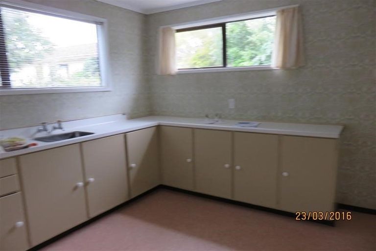 Photo of property in 2/111 Seymour Road, Sunnyvale, Auckland, 0612