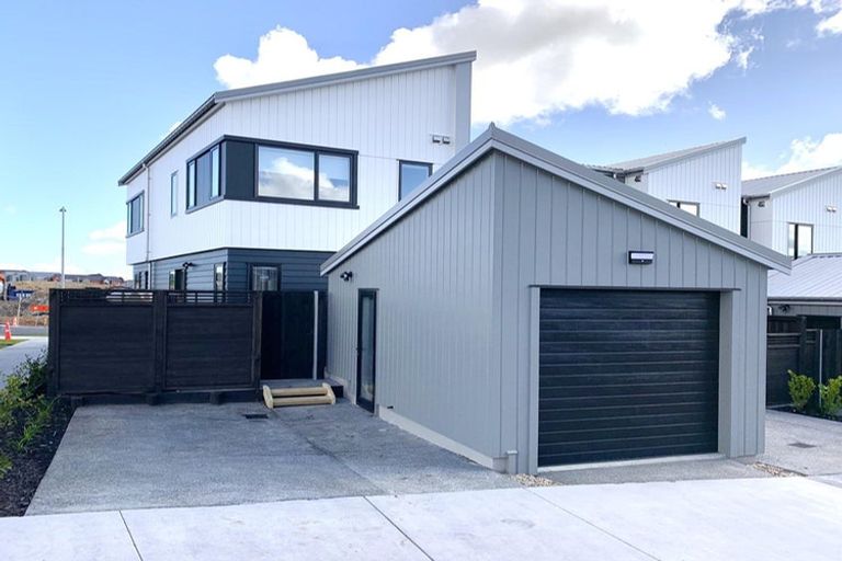 Photo of property in 62 Nugget Avenue, Hobsonville, Auckland, 0616