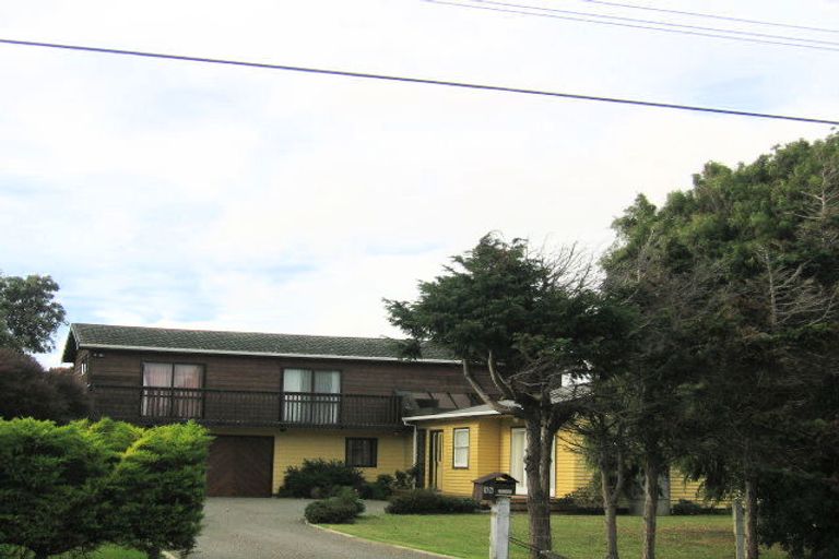Photo of property in 15 Ngapotiki Street, Paraparaumu Beach, Paraparaumu, 5032